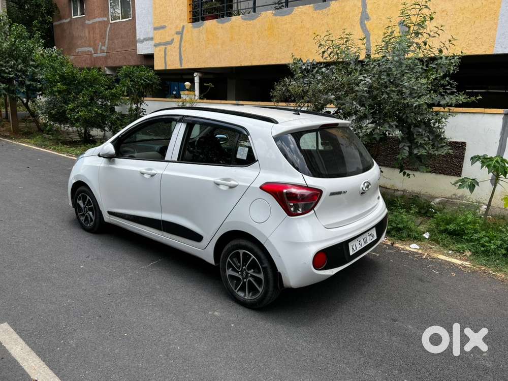 Hyundai Grand I10 Sportz Automatic Petrol 2017