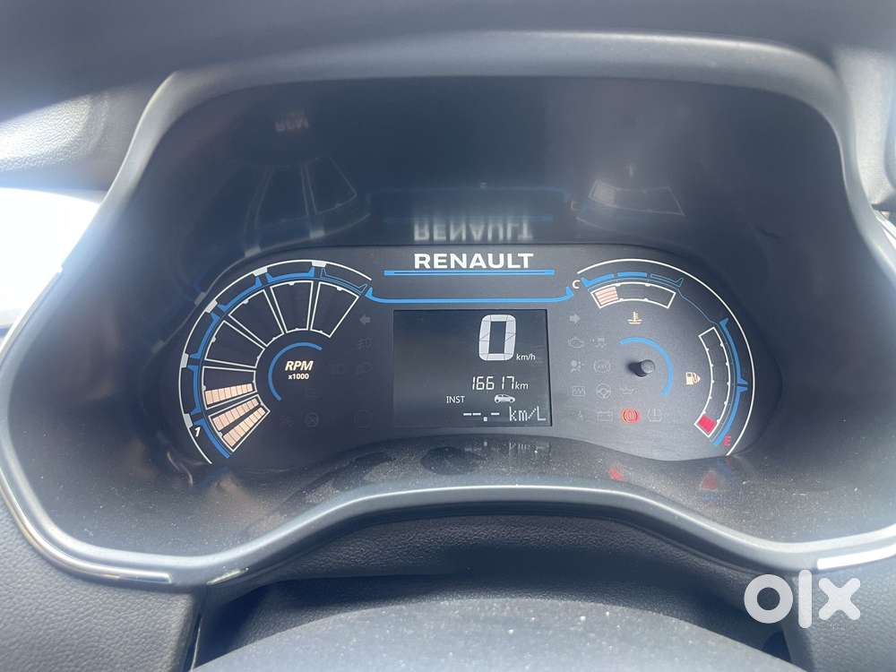 Renault Triber Rxz, 2021, Petrol