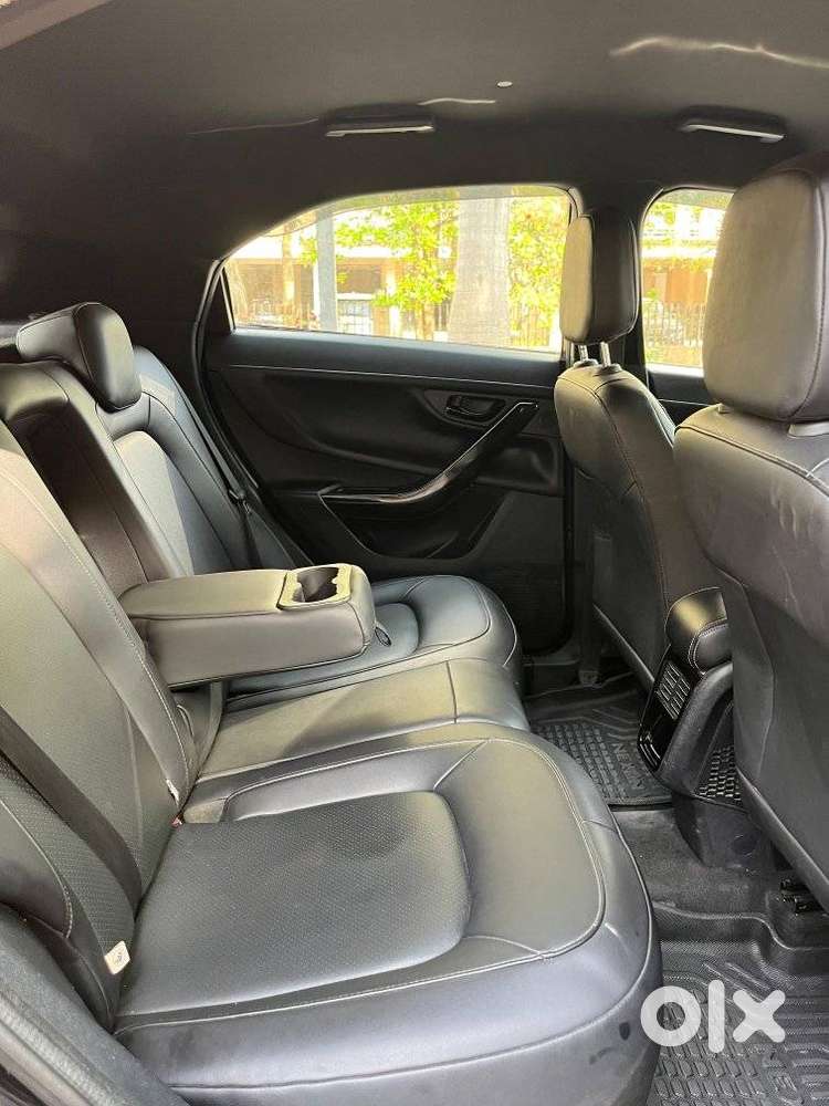 Tata Nexon 1.2 Revotron Xz Plus Hs Dark Edition, 2023, Petrol