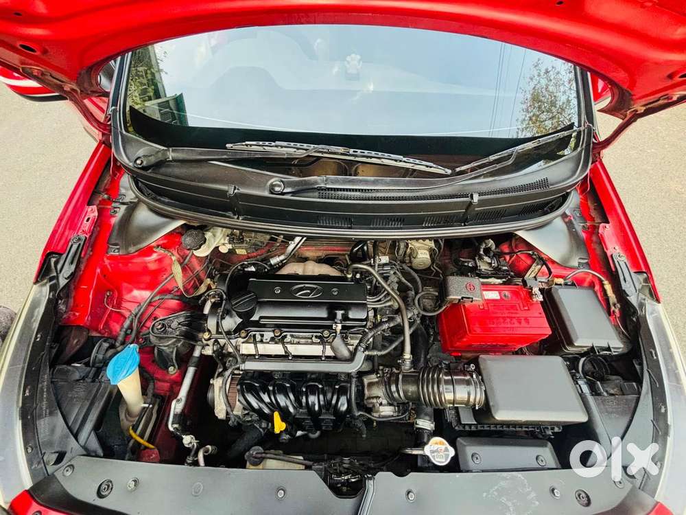 Hyundai Elite I20 Sportz (o) 1.4, 2015, Petrol