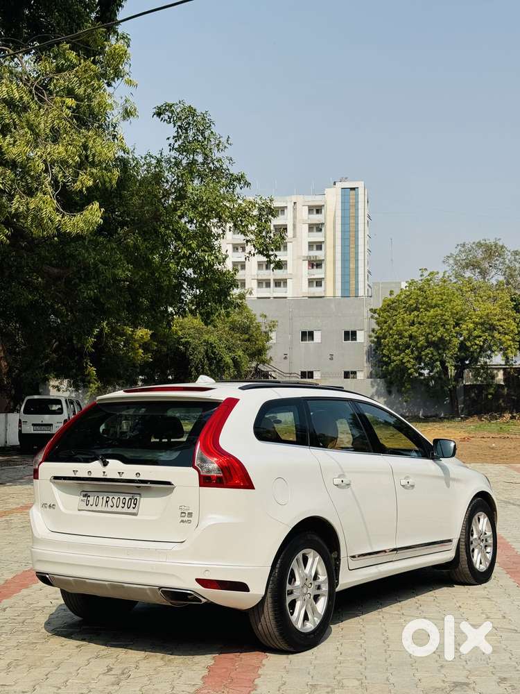 Volvo Xc60 D5 Awd Automatic, 2016, Diesel