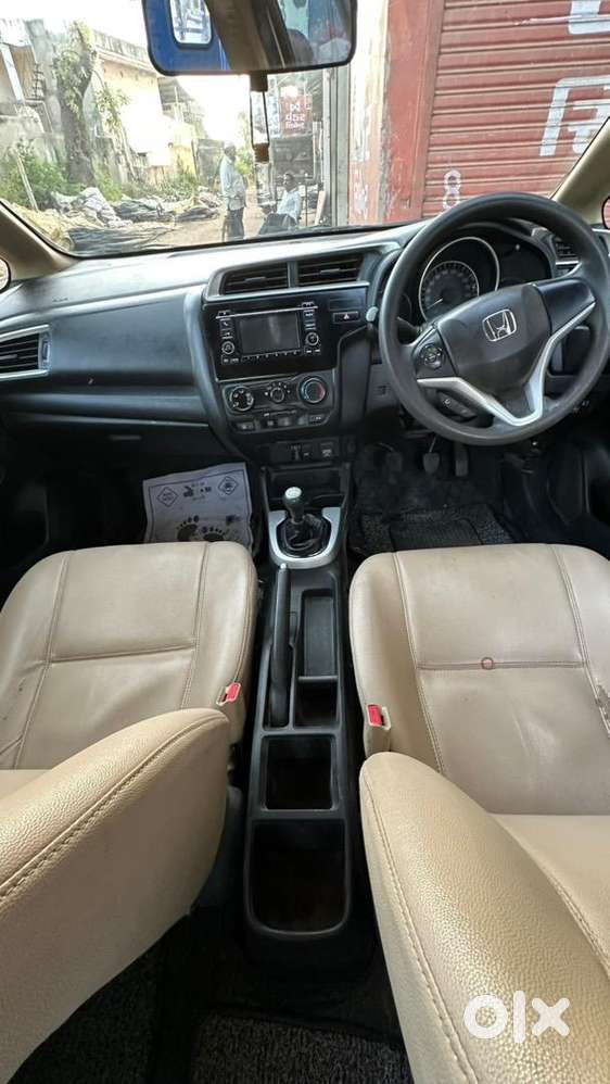 Honda Jazz 2016 Petrol 92000 Km Driven