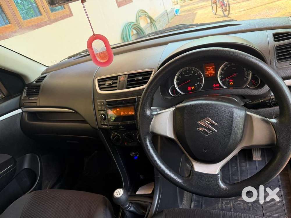 Maruti Suzuki Swift 2015 Petrol 84000 Km Driven