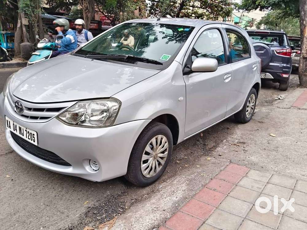 Toyota Etios Liva G, 2011, Petrol
