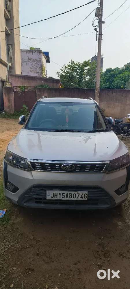 Mahindra Xuv300 2021 Petrol 187000 Km Driven