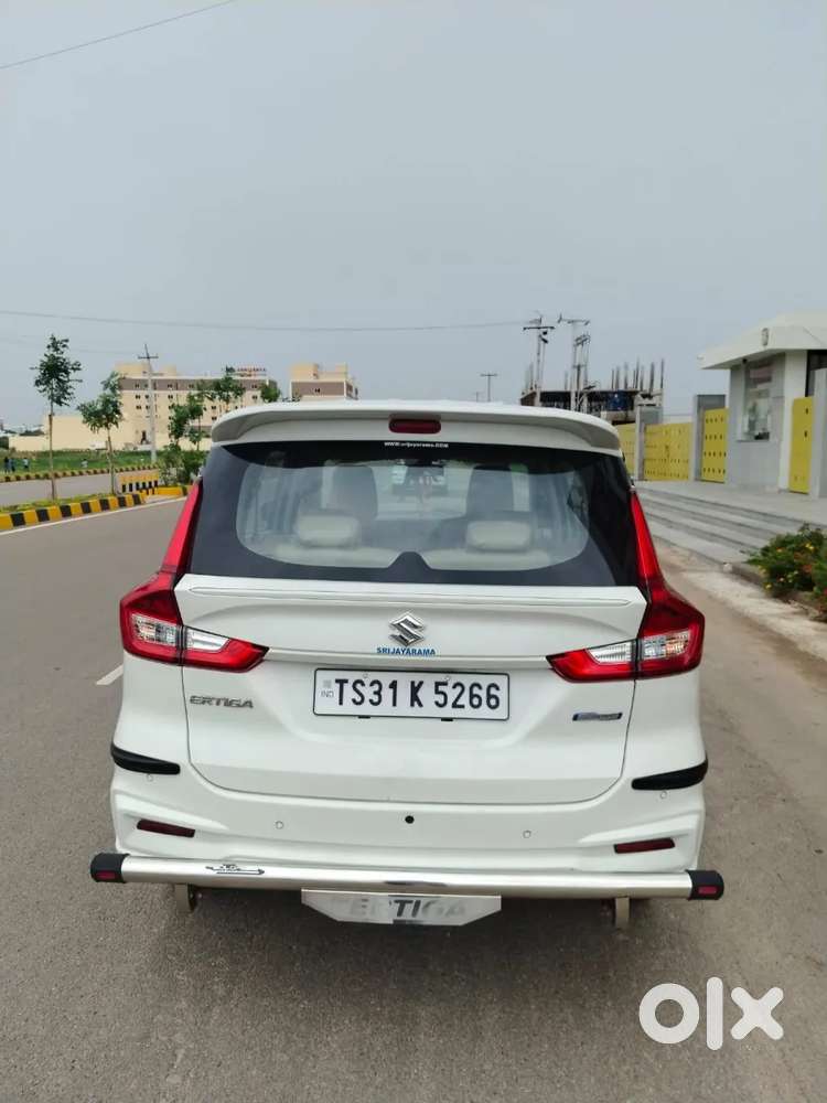 Maruti Suzuki Ertiga 1.5 Vxi, 2023, Petrol