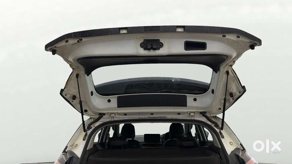 Tata Nexon Creative 1.2 Revotron Petrol 6 Mt, 2024, Petrol