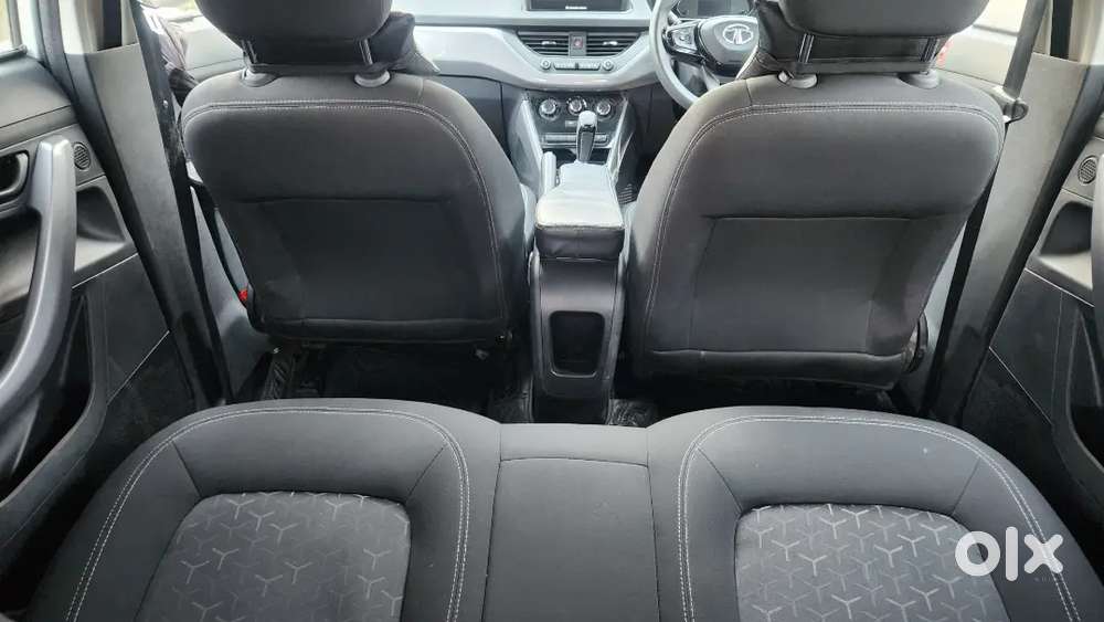 Tata Nexon &ndash;  Petrol
Automatic (second Top Model)