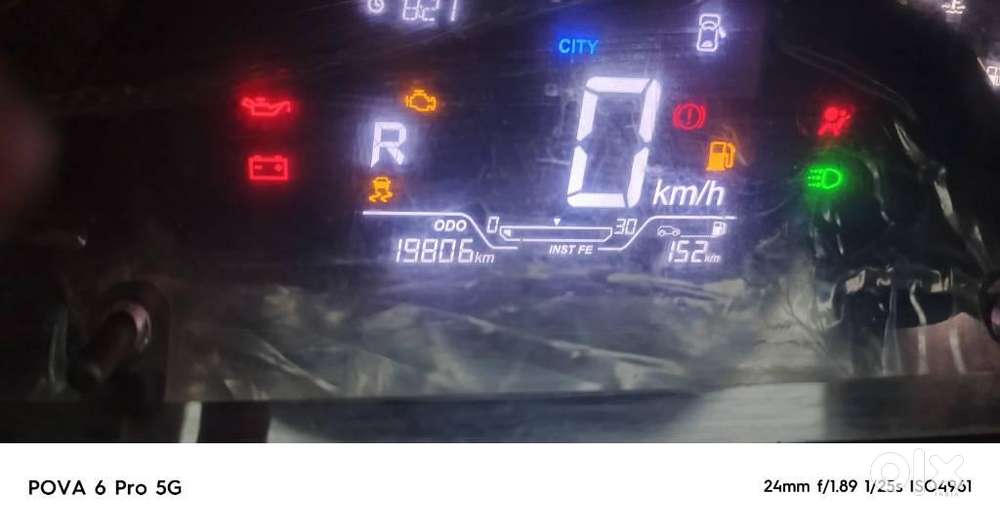 Tata Nexon Pure (s) 1.2 Petrol 6amt, 2022, Petrol