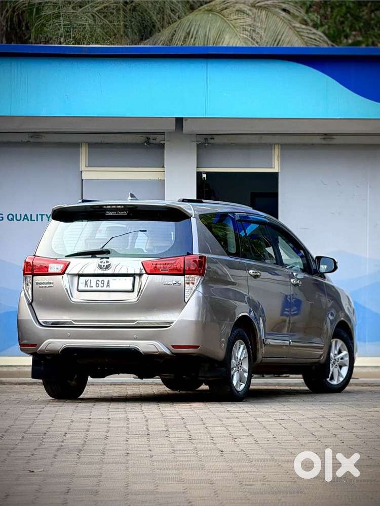 Toyota Innova Crysta 2.8z Automatic, 2017, Diesel