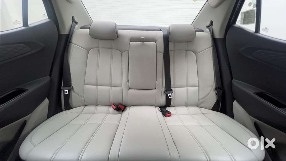 Hyundai Aura 1.2 Sx Cng, 2023, Cng & Hybrids