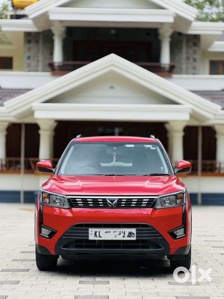 Mahindra Xuv300 W6 Amt Diesel, 2023, Diesel