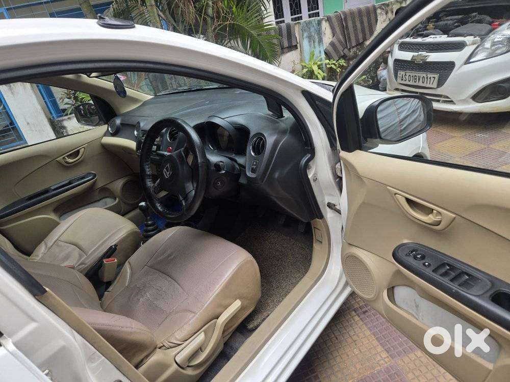 Honda Brio Vx Mt, 2014, Petrol