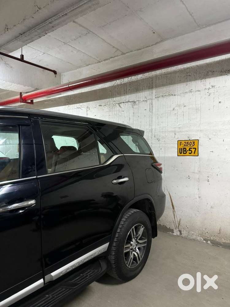 Toyota Fortuner 4x2 Diesel At  2023  ₹2l Accessories & Michelin Tyre