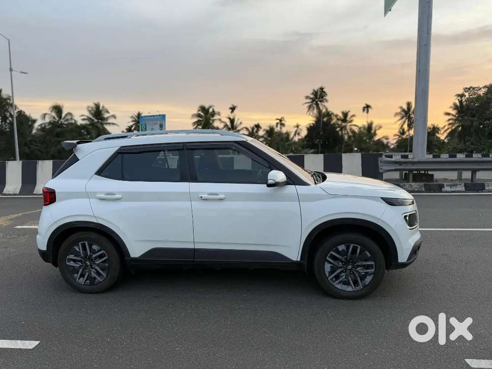 Hyundai Venue Diesel Manual 2022 With Sunroof