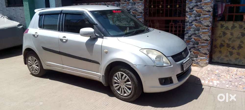 Maruti Suzuki Swift 2010 Cng & Hybrids 117181 Km Driven