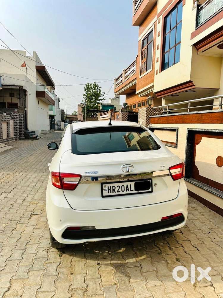 Tata Tigor Petrol 2018