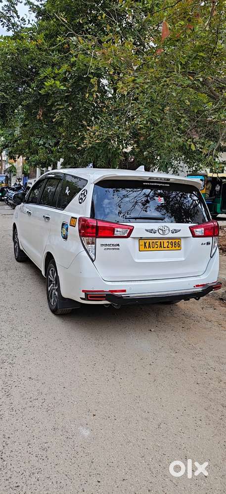 Toyota Innova Crysta 2.4 G Mt 8s, 2022, Diesel