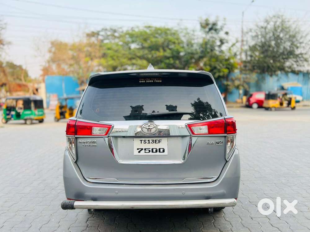 Toyota Innova Crysta 2.8z Automatic, 2016, Diesel