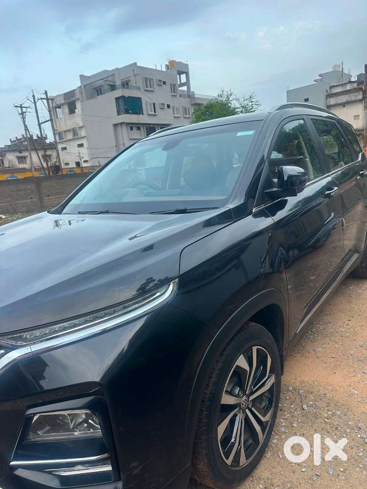 Mg Hector Plus 2023