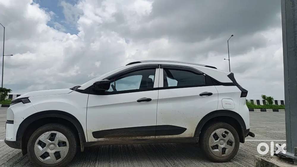 Tata Nexon Petrol 2024