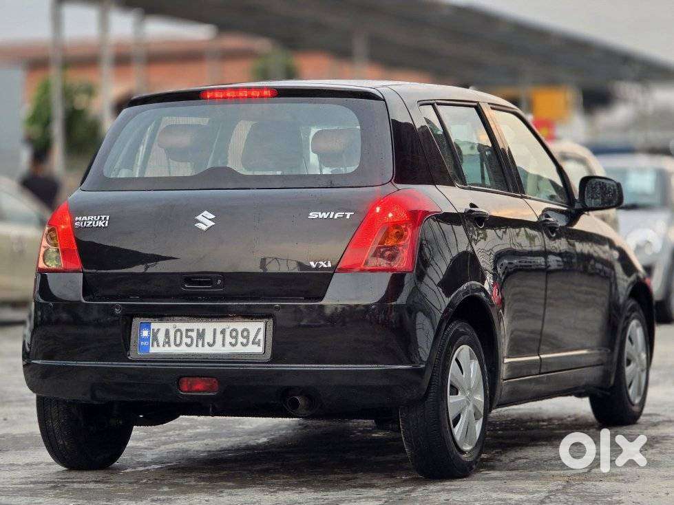 Maruti Suzuki Swift Vxi + Manual, 2010, Petrol