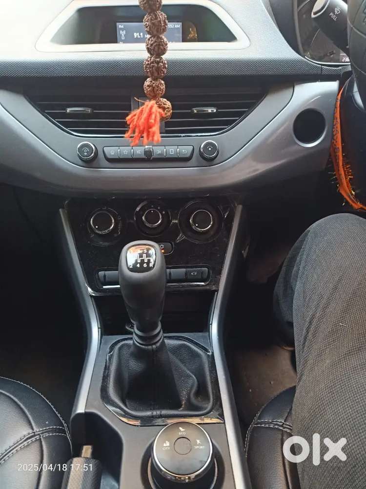 Tata Nexon 2023 Petrol 27000 Km Driven