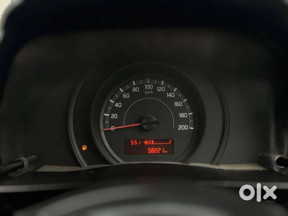 Maruti Suzuki Swift, 2022, Petrol