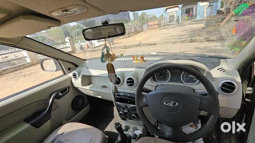 Mahindra Verito 2012 Diesel 123000 Km Driven
