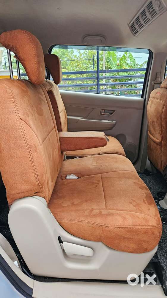 Maruti Suzuki Ertiga Zxi Plus At Shvs, 2023, Petrol