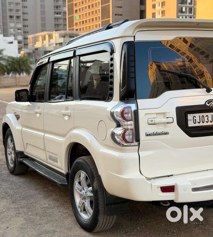 Mahindra Scorpio S10, 2016, Diesel