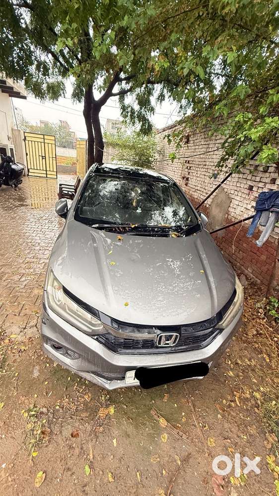 Honda City Hybrid 2016