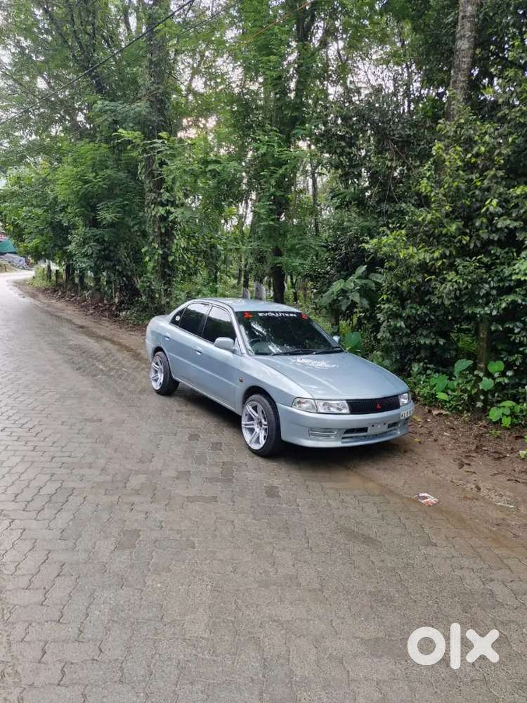 Mitsubishi Lancer Petrol 2003