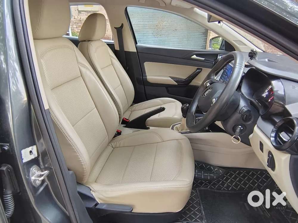 Skoda Slavia Active 1.0l Tsi Mt, 2022, Petrol
