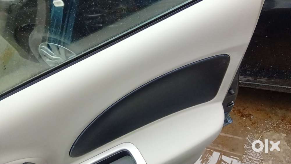 Nissan Micra Xv Cvt, 2016, Petrol