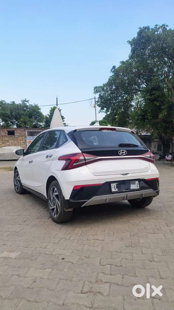 Hyundai New I20 1.2 Asta (o) Ivt, 2025, Petrol
