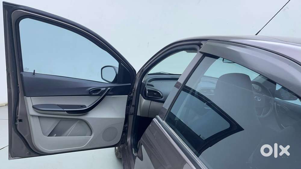 Tata Tiago 1.2 Revotron Xt, 2018, Petrol