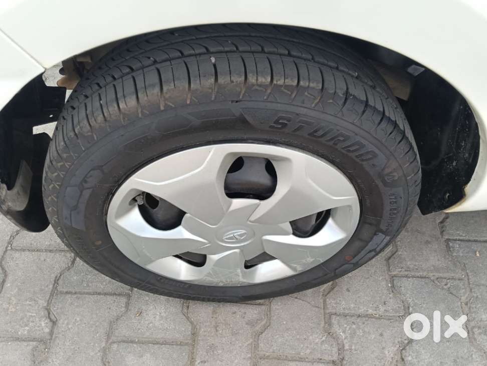 Tata Tiago 1.2 Revotron Xta, 2019, Petrol