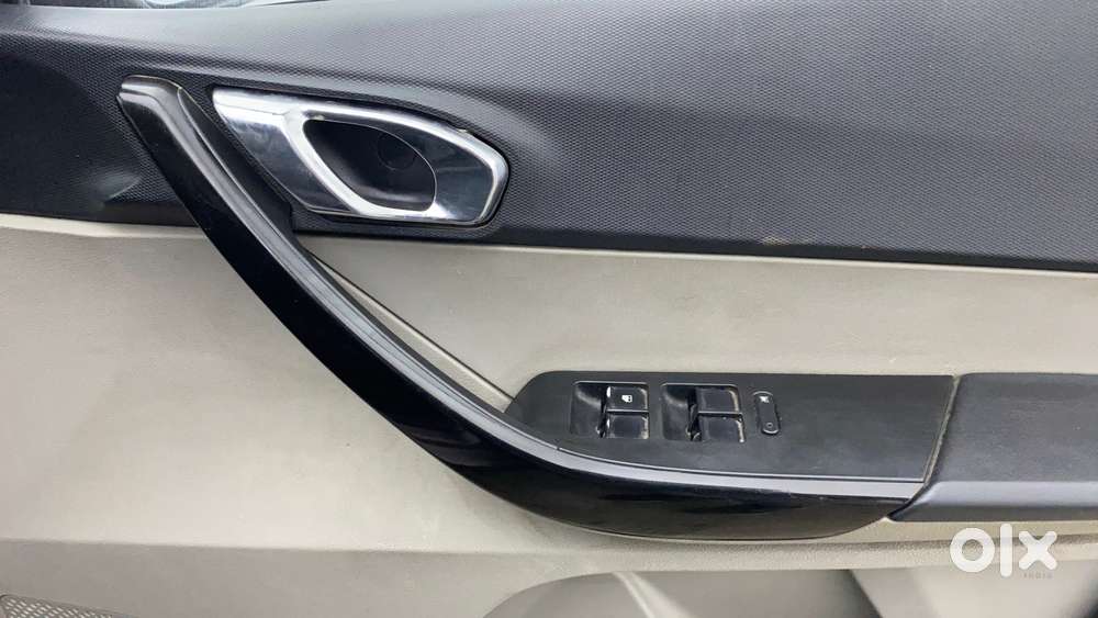 Tata Tiago 1.2 Revotron Xz, 2017, Petrol