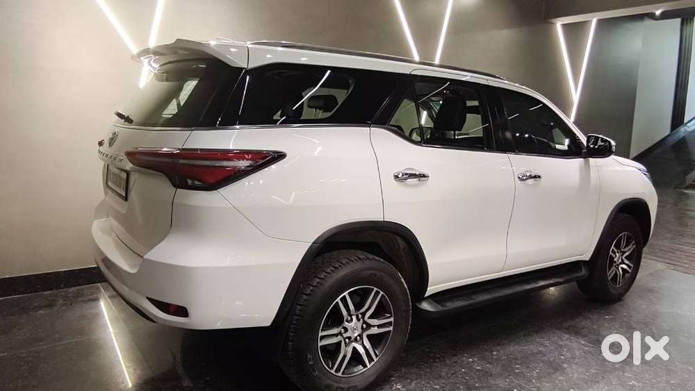 Toyota Fortuner 4x2 At 2.7 Petrol, 2024, Petrol