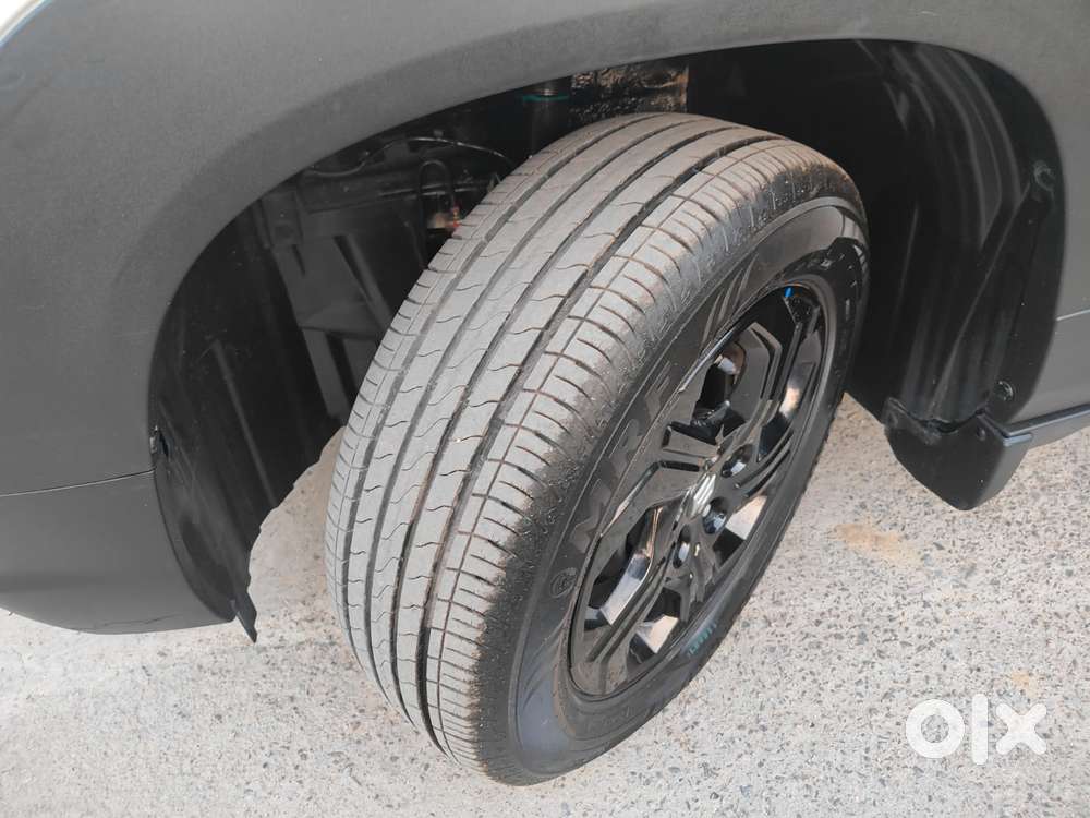 Maruti Suzuki Brezza 1.5 Zxi Plus Smart Hybrid, 2022, Petrol