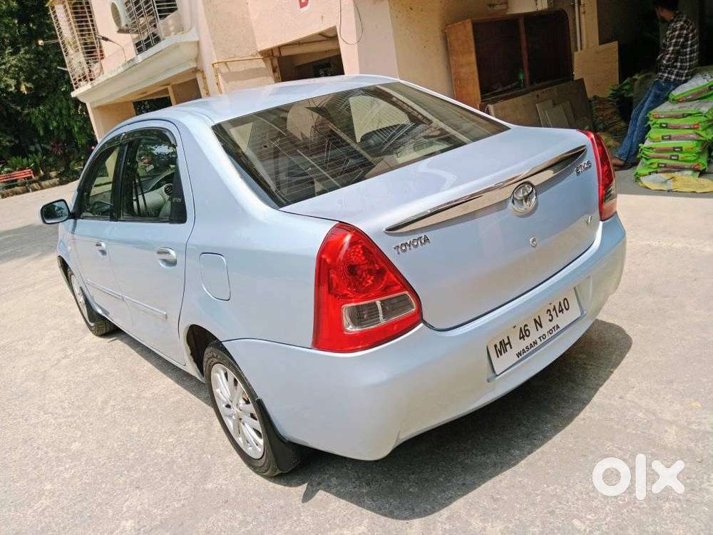 Toyota Etios 1.5 High, 2011, Petrol