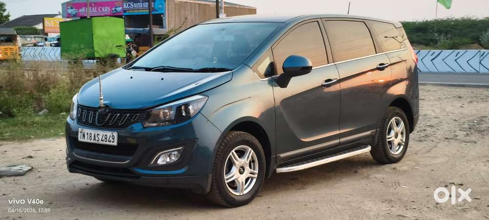 Mahindra Marazzo M6, 2018, Diesel