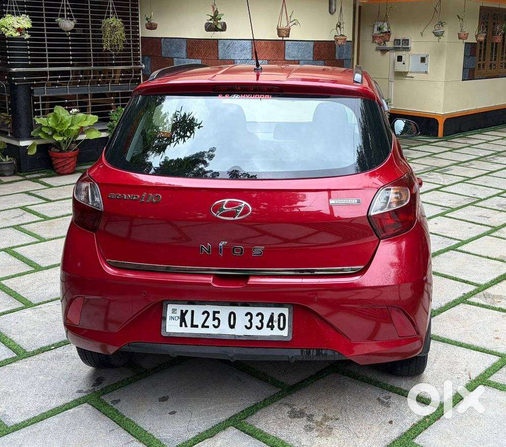 Hyundai Grand I10 Nios Corprate Edition 1.2 At, 2022, Petrol