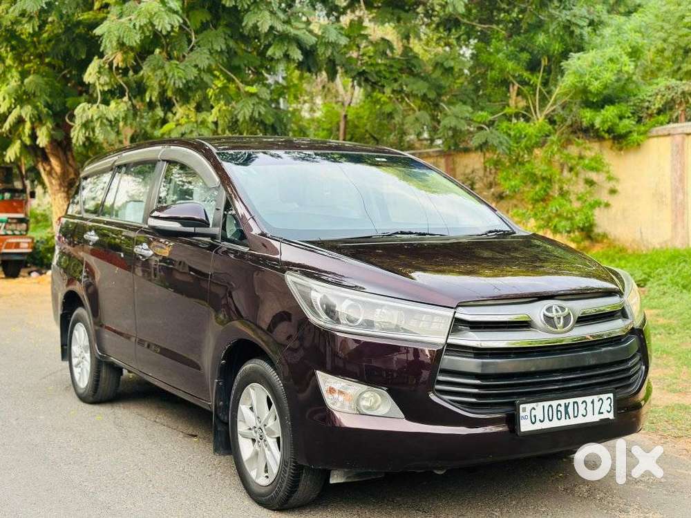 Toyota Innova Crysta 2.4 V, 2016, Diesel
