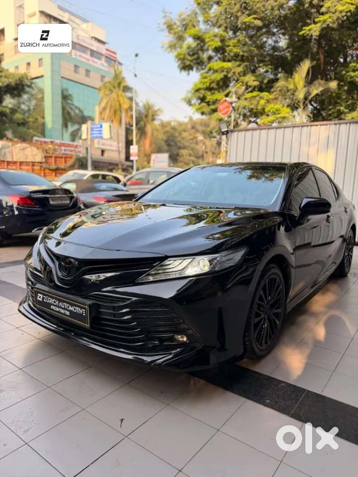 Toyota Camry Hybrid, 2019, Petrol