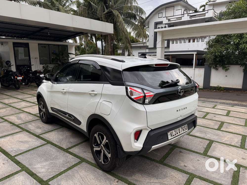 Tata Nexon 1.2 Revotron Xza Plus (o) Amt, 2021, Diesel