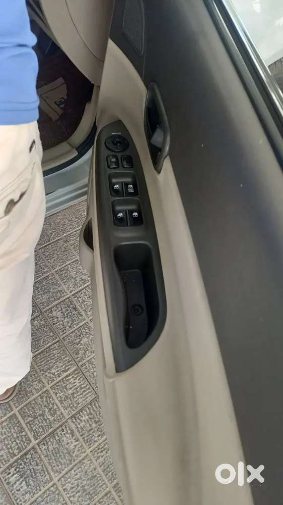 Hyundai Verna 2010 Model