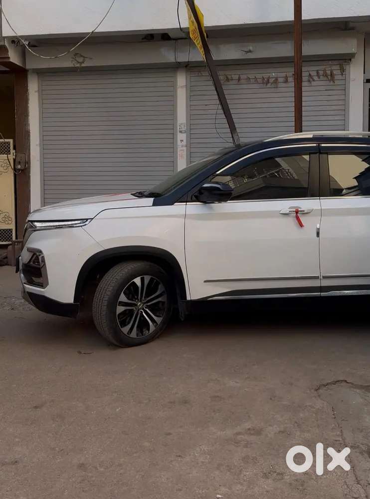 Car Mg Hector Top Model Panoramic Sunroof