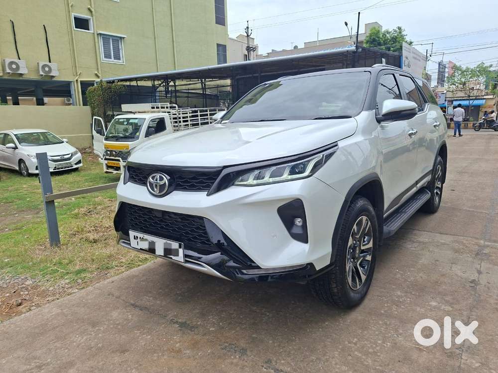 Toyota Fortuner 2.8 Legender 4x4, 2025, Diesel